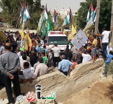 فيديو: الآلاف من المواطنين يشيعون جثمان الشهيدة “رهام الدوابشة ” في قرية دوما قضاء نابلس